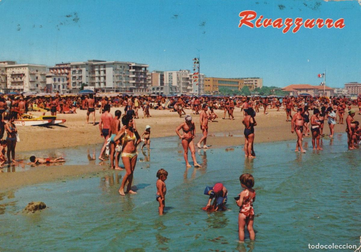 Cartes Postales: Italy Rimini Rivazzurra DI Beach Scene With Bathers and Hotels *YAN757
