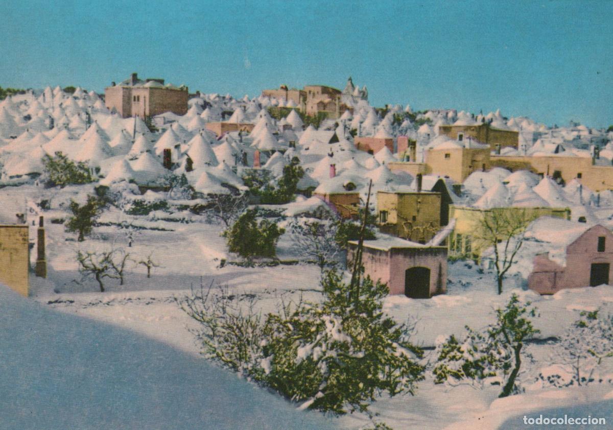Cartes Postales: Italy Alberobello Trulli Houses Snow Winter Panorama Vintage Unposted *YAP010