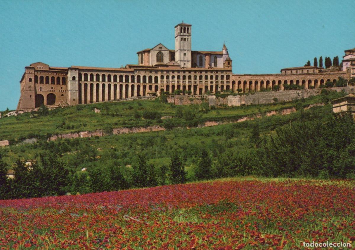 Postkarten: Italy Assisi Basilica of Saint Francis General View With Poppy Unposted *YAP025