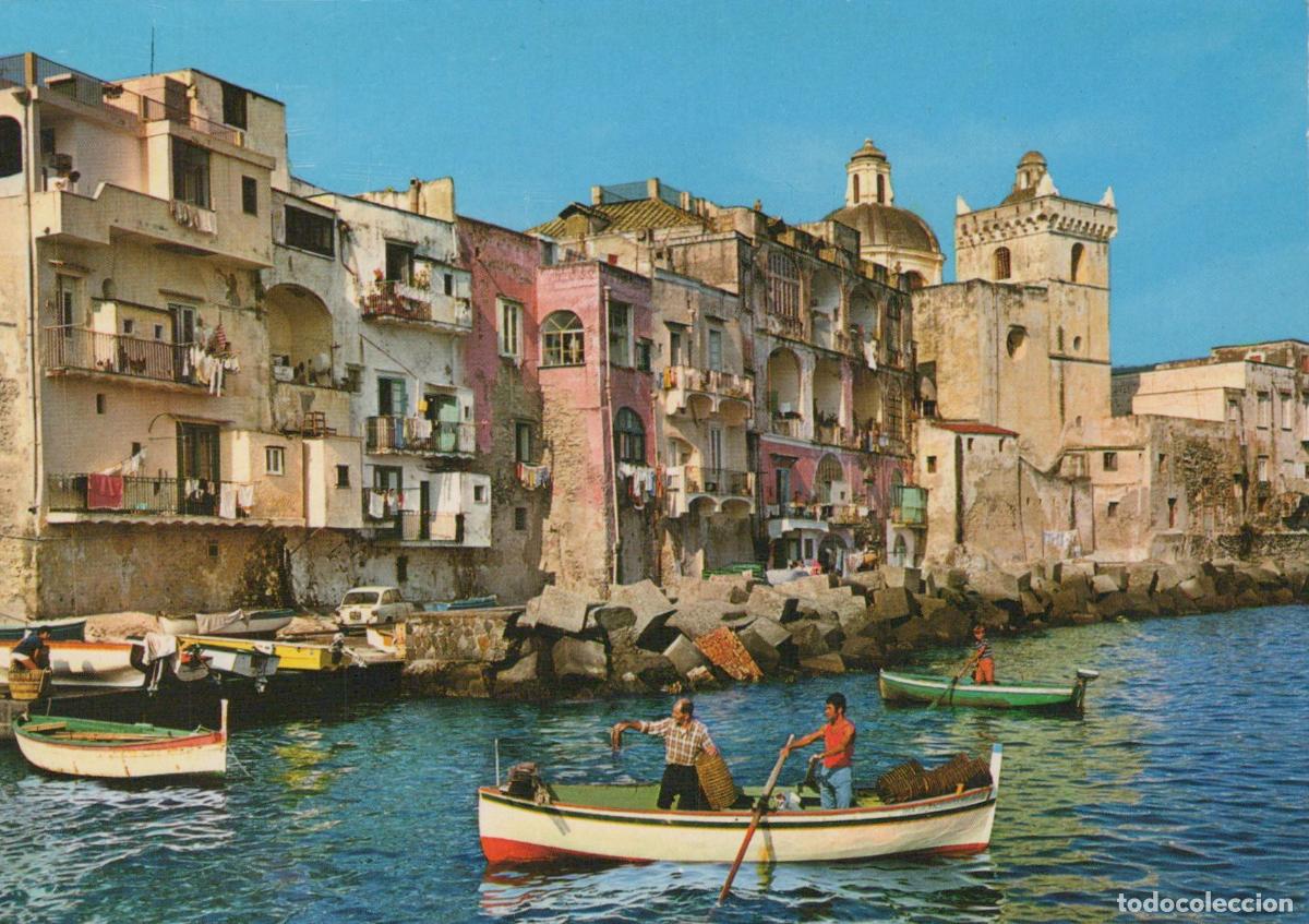 Cartes Postales: Italy Ischia Old Architecture Fishing Boats Seaport Waterfront Unposted *YAP088