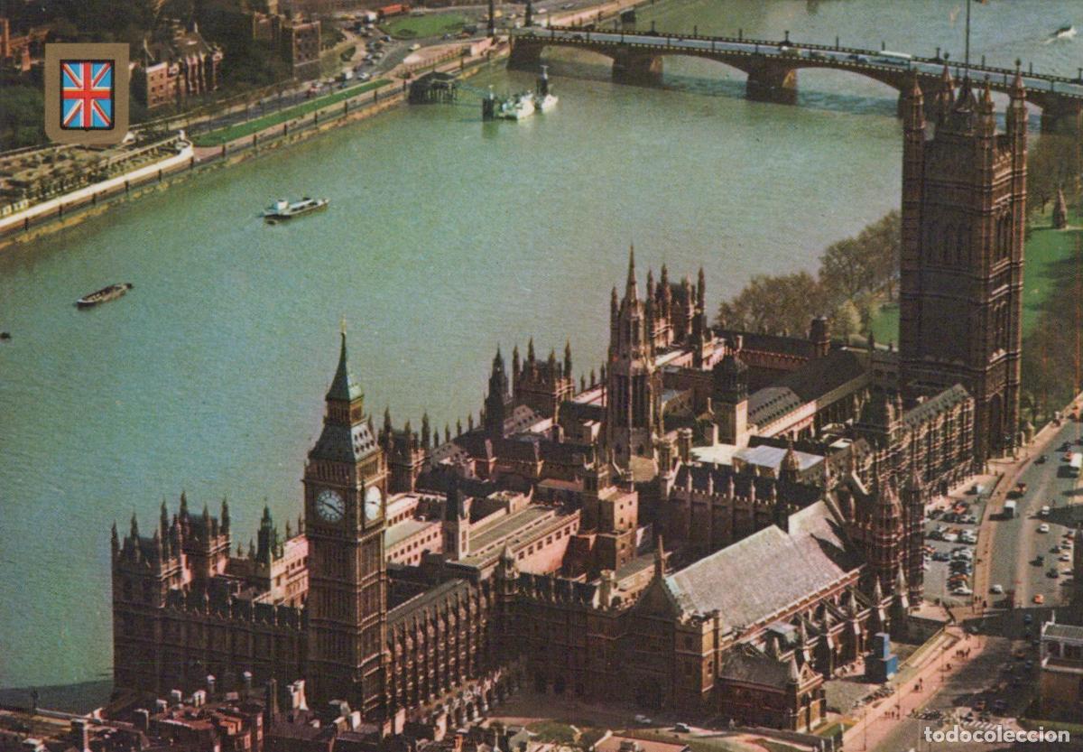 Postcards: United Kingdom London Houses of Parliament By Air River Thames Unposted *YAP135