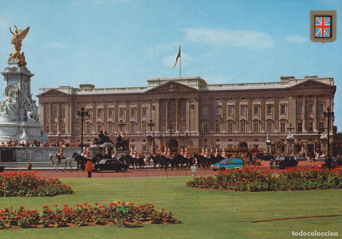 Postkarten: United Kingdom London Buckingham Palace and Victoria Memorial Unposted *YAP141