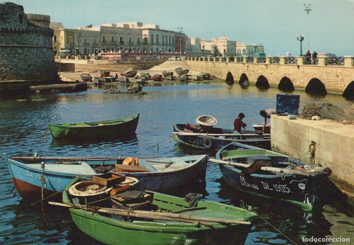 Postcards: Italy Gallipoli Rivellino and 17th Century Bridge *YAP264