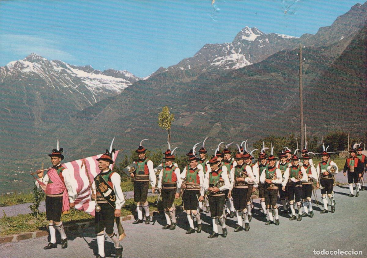 Cartes Postales: Italy Merano Burggr&auml;fler Musikkapelle Parade in Traditional Attire Alps *YAP200