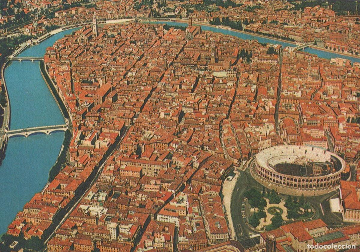 Cartes Postales: Italy Verona Aerial View of Cityscape With Adige River Roman Arena *YAP455