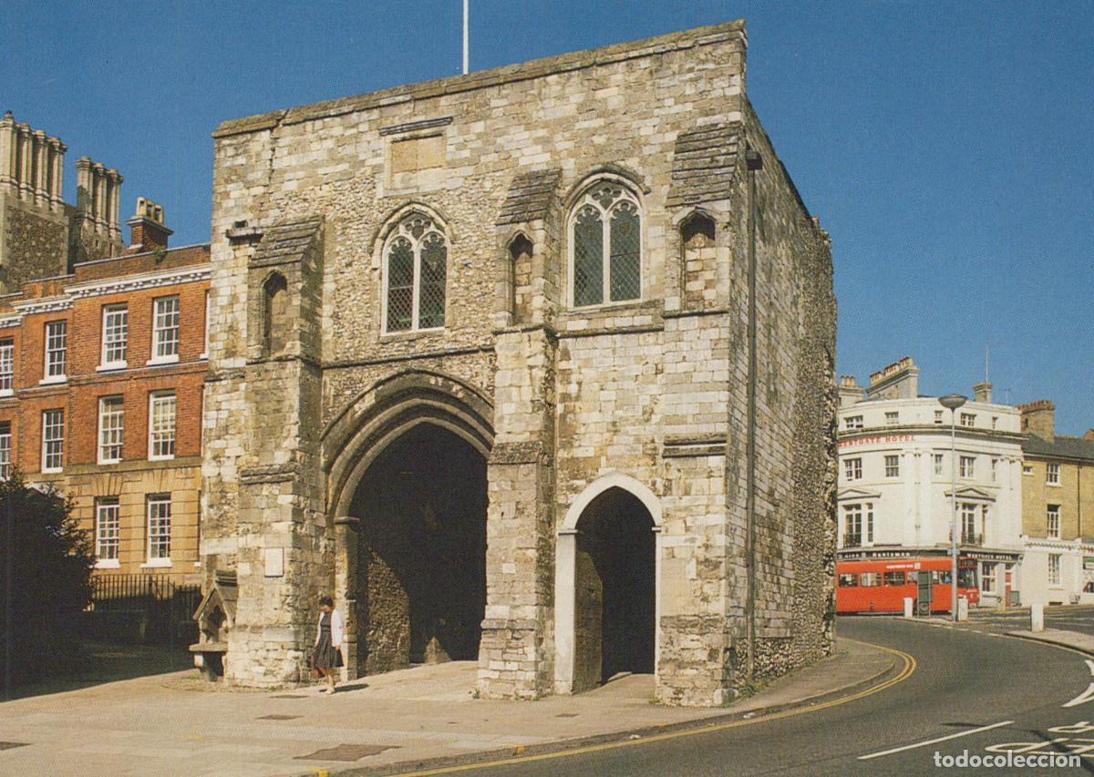 Postales: United Kingdom Winchester The West Gate in Unposted *YAP598
