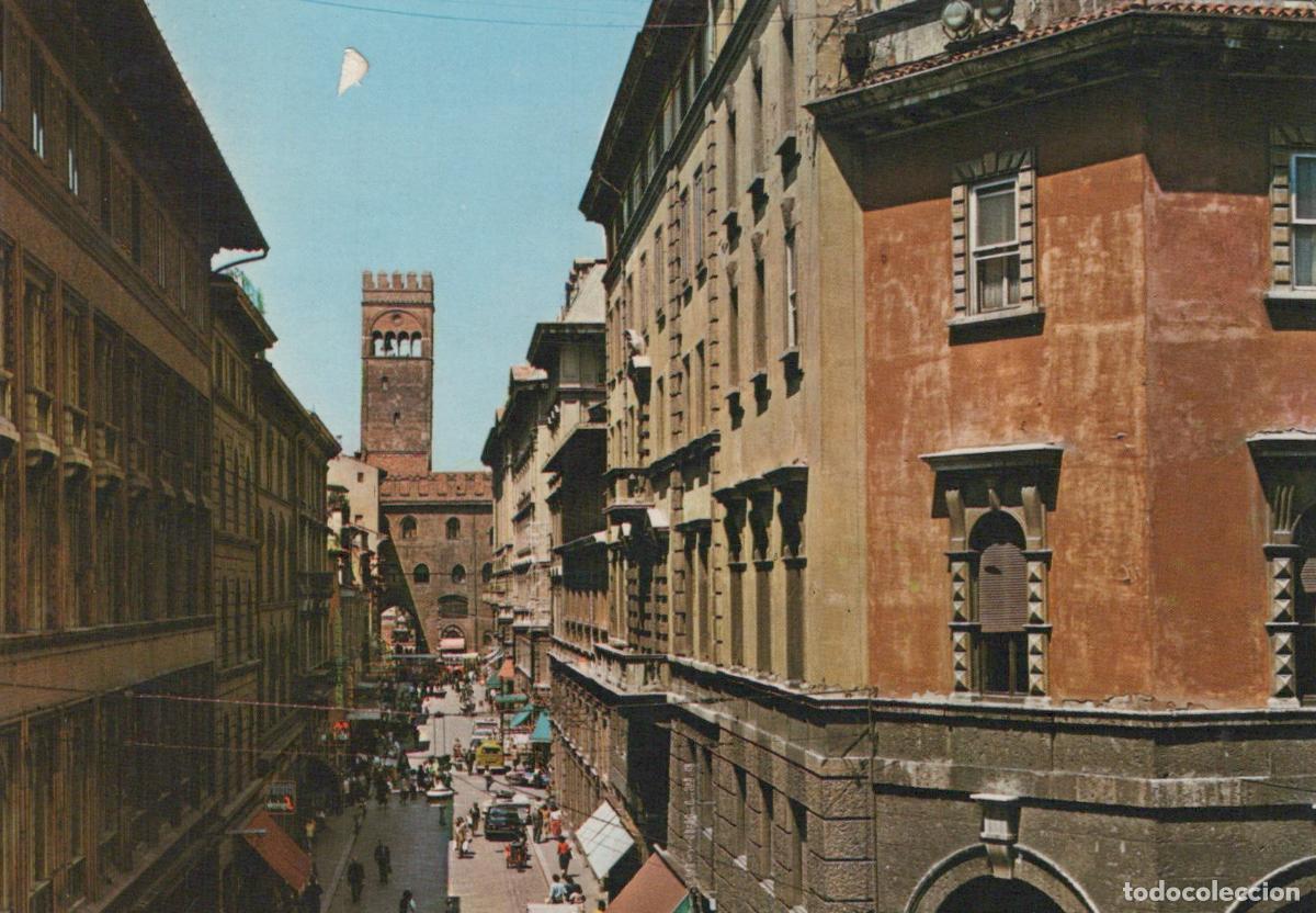 Postais: Italy Bologna Via Drapparie and Orefici Street Towards the Arengo Tower *YAP379