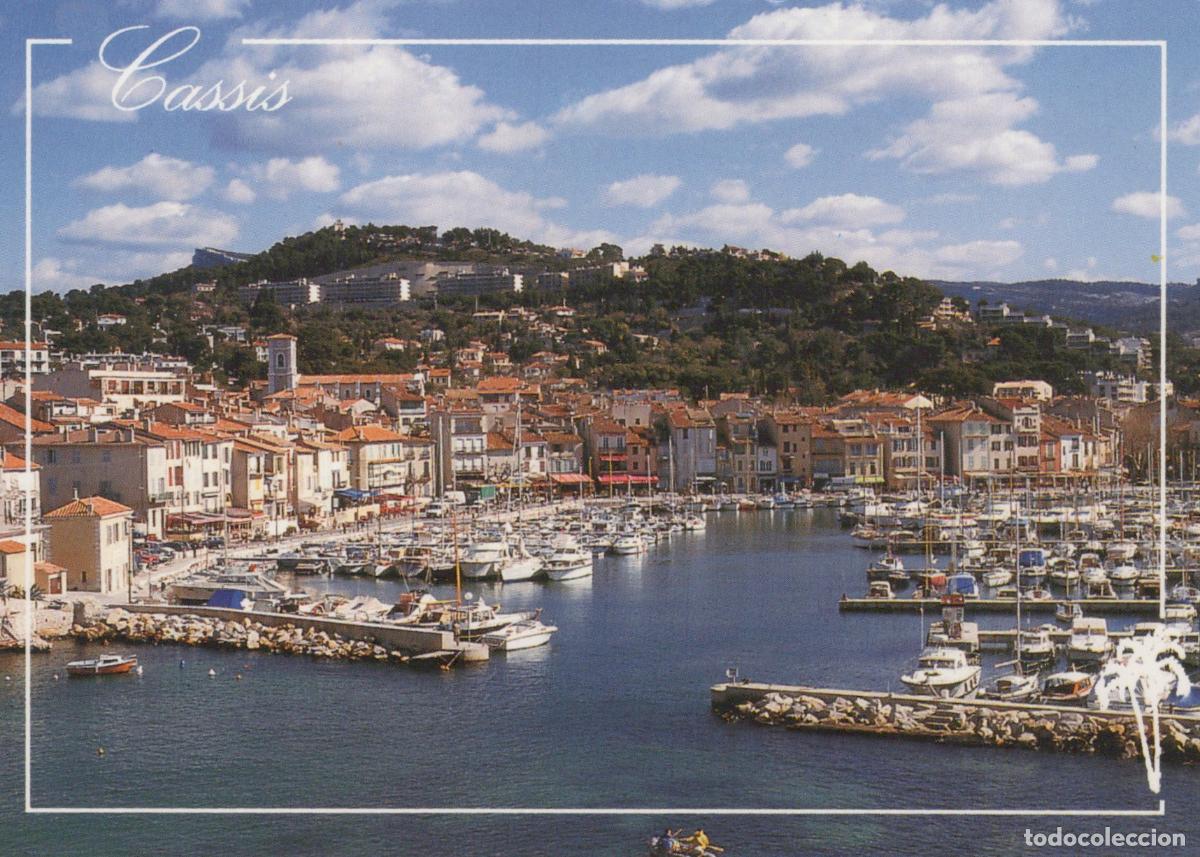 Postcards: France Cassis Entrance To Port With Boats and Hillside Town Unposted *YAP963