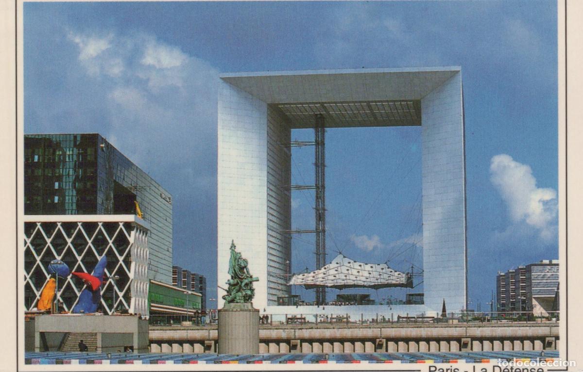 Cartes Postales: France Paris La Defense la Grande Arche Modern Architecture Unposted *YAP736