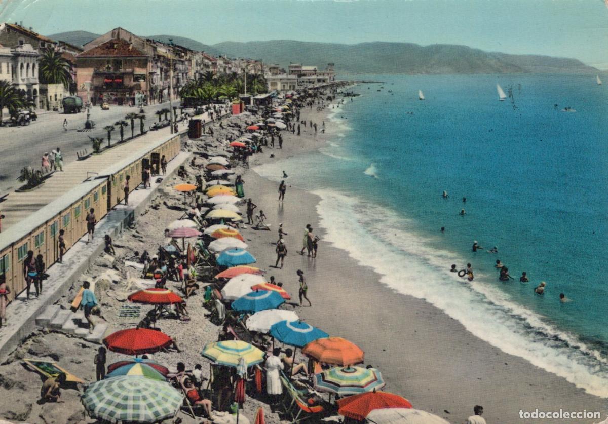 Postales: Italy Loano Riviera Delle Palme Beach Scene With Umbrellas and Swimmers *YAP901