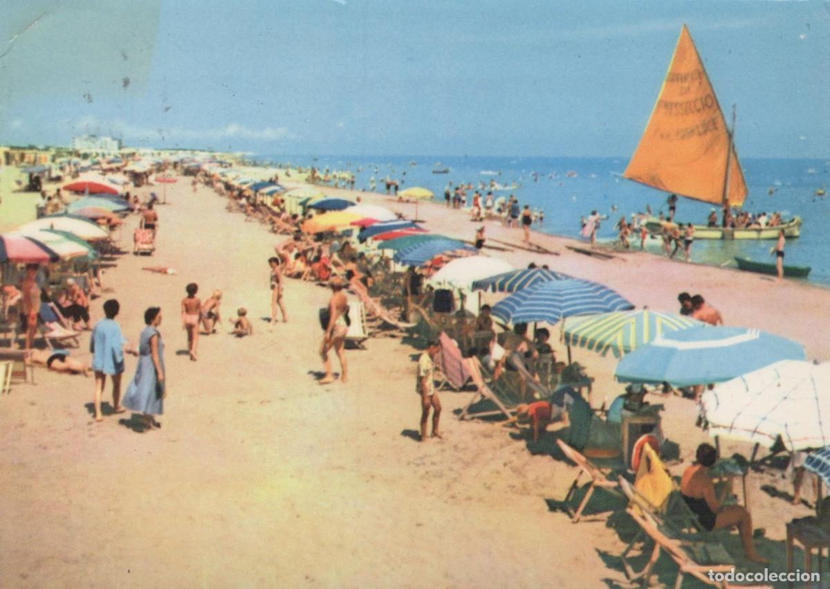 Postales: Italy Cervia Beach Scene With Sailboat and Bathers Summer Resort *YAP904