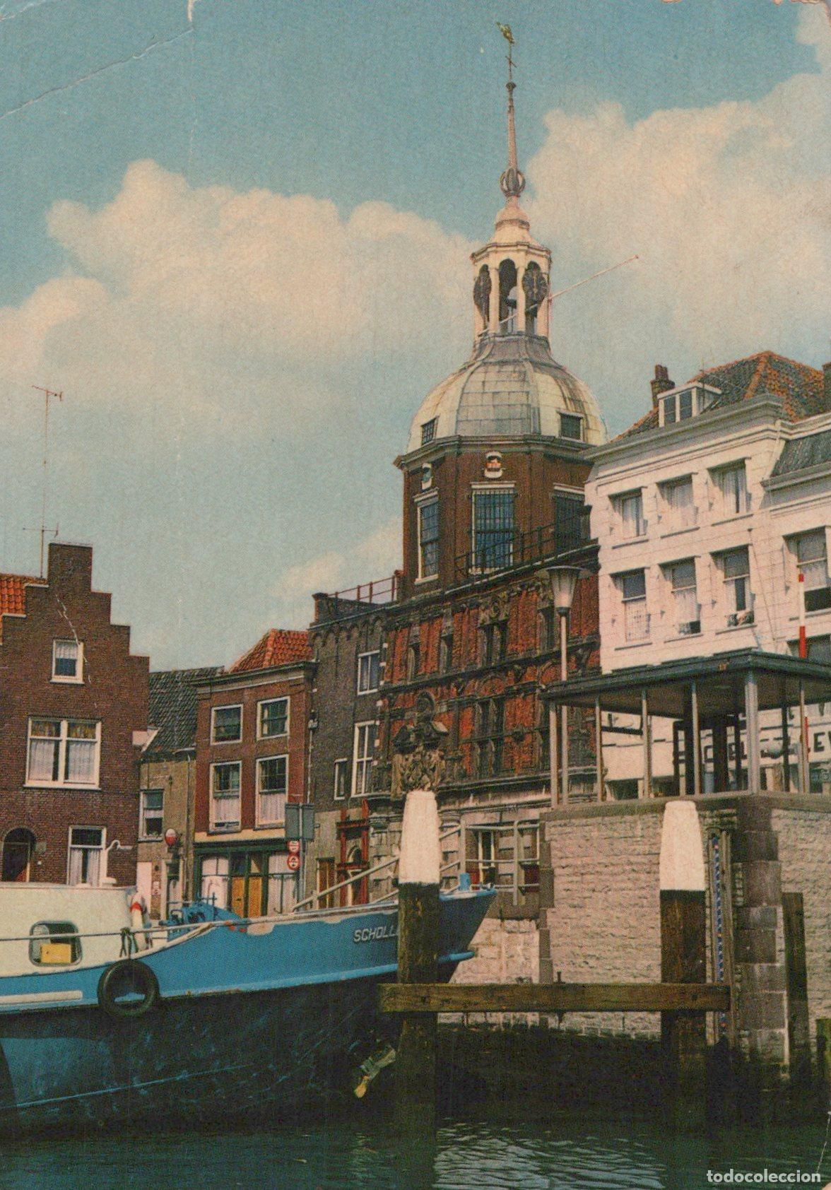 Cartes Postales: Netherlands Dordrecht Groothoofdspoort and Canal With Boat *YAR210