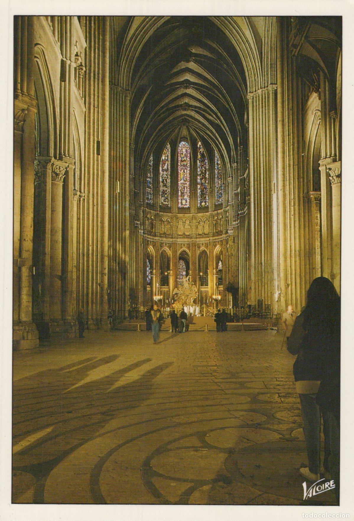 Cartoline: France Chartres Cathedral Interior Nave Stained Glass Unposted *YAR215