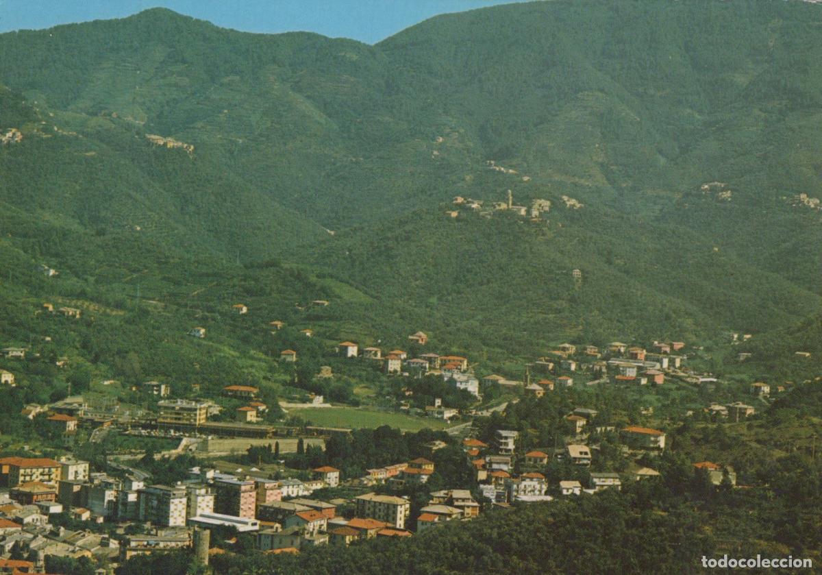 Postales: Italy Levanto Panoramic View of Town and Surrounding Green Mountains *YAR385