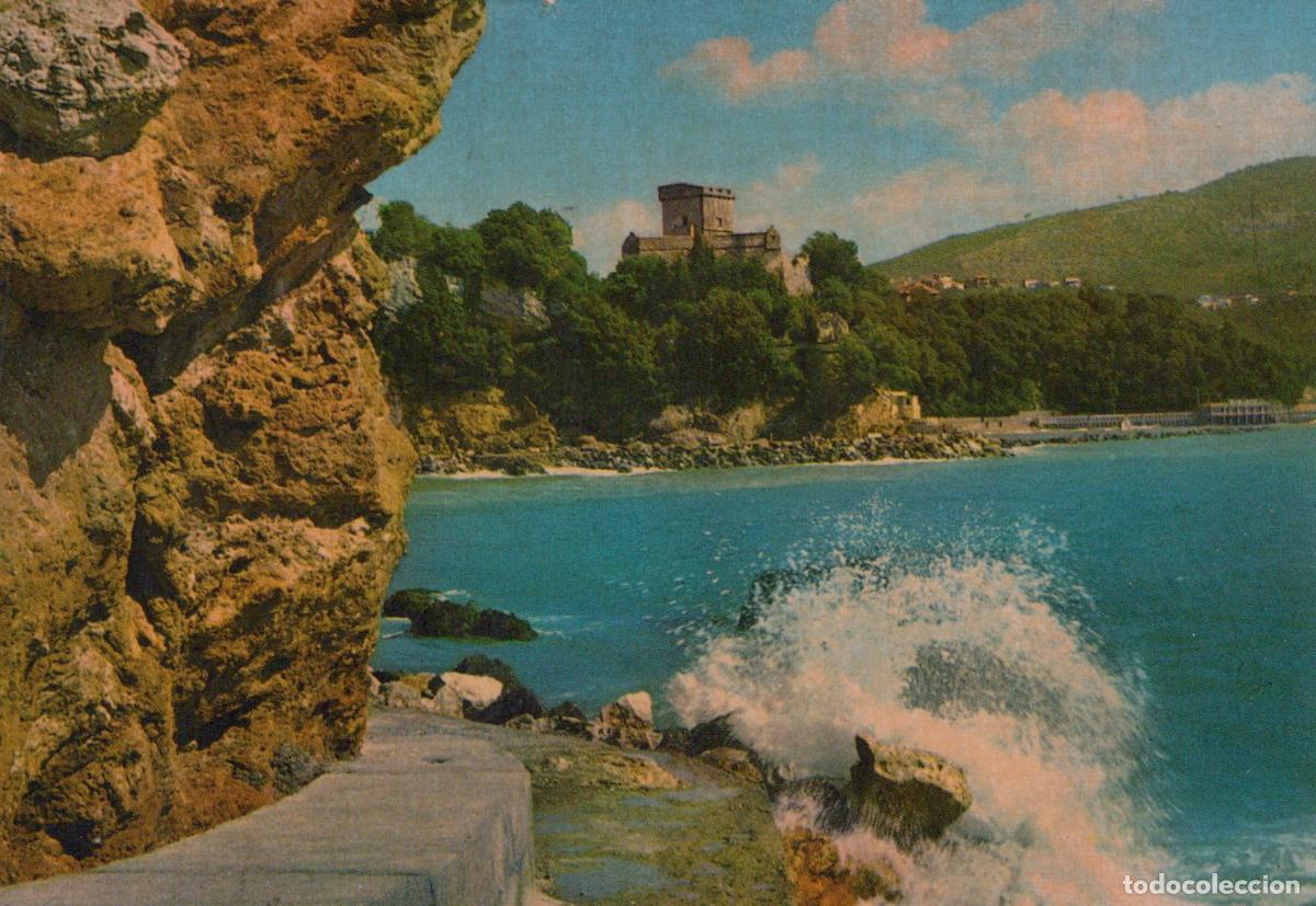 Postales: Italy San Terenzo Coastal View With Castle and Crashing Waves *YAR441