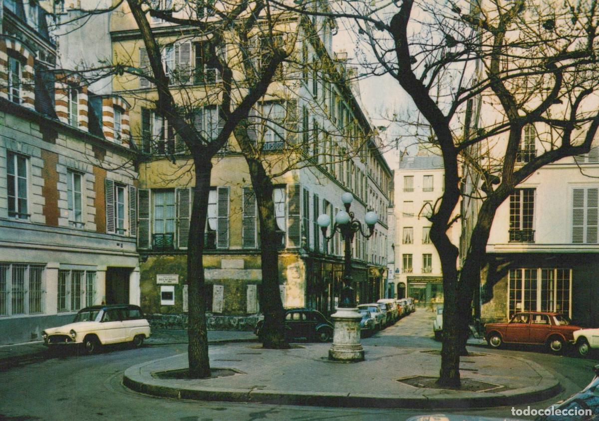Postales: France Paris Place Furstenberg Street Scene With Vintage Cars and Trees *YAR589