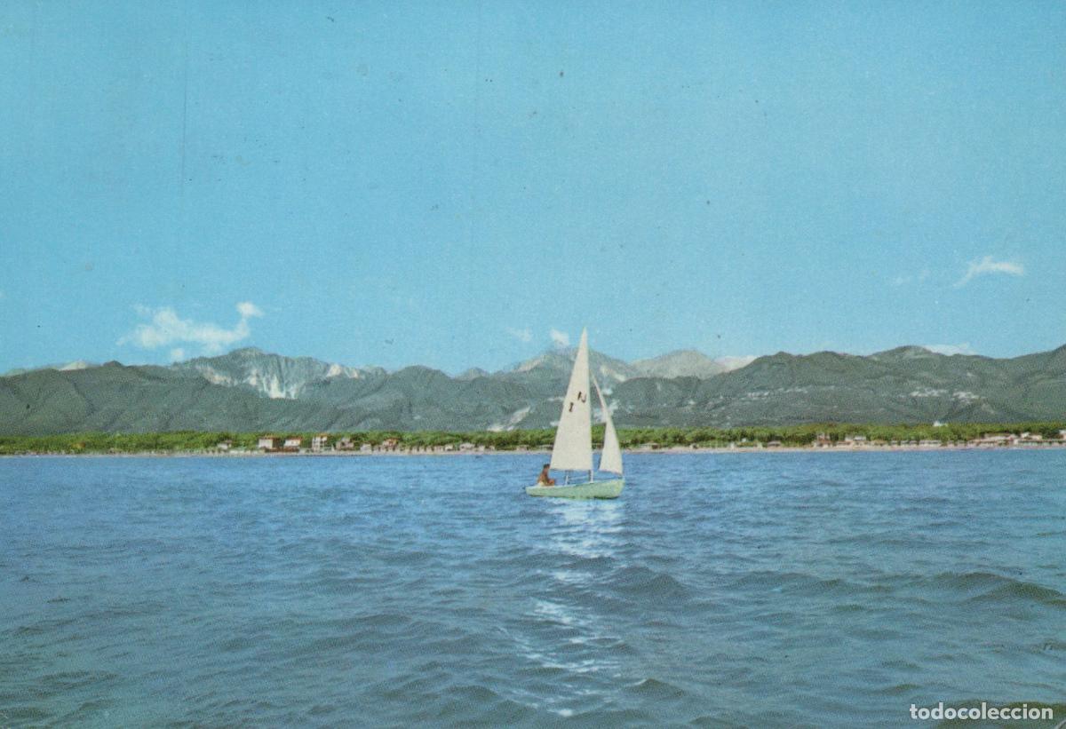Cartoline: Italy Forte Dei Marmi Beach With Apuan Alps and Sailboat *YAR612