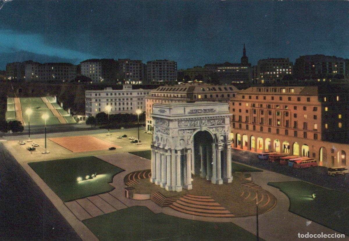 Postales: Italy Genoa Piazza della Vittoria Monument To the Fallen Night Unposted *YAR744