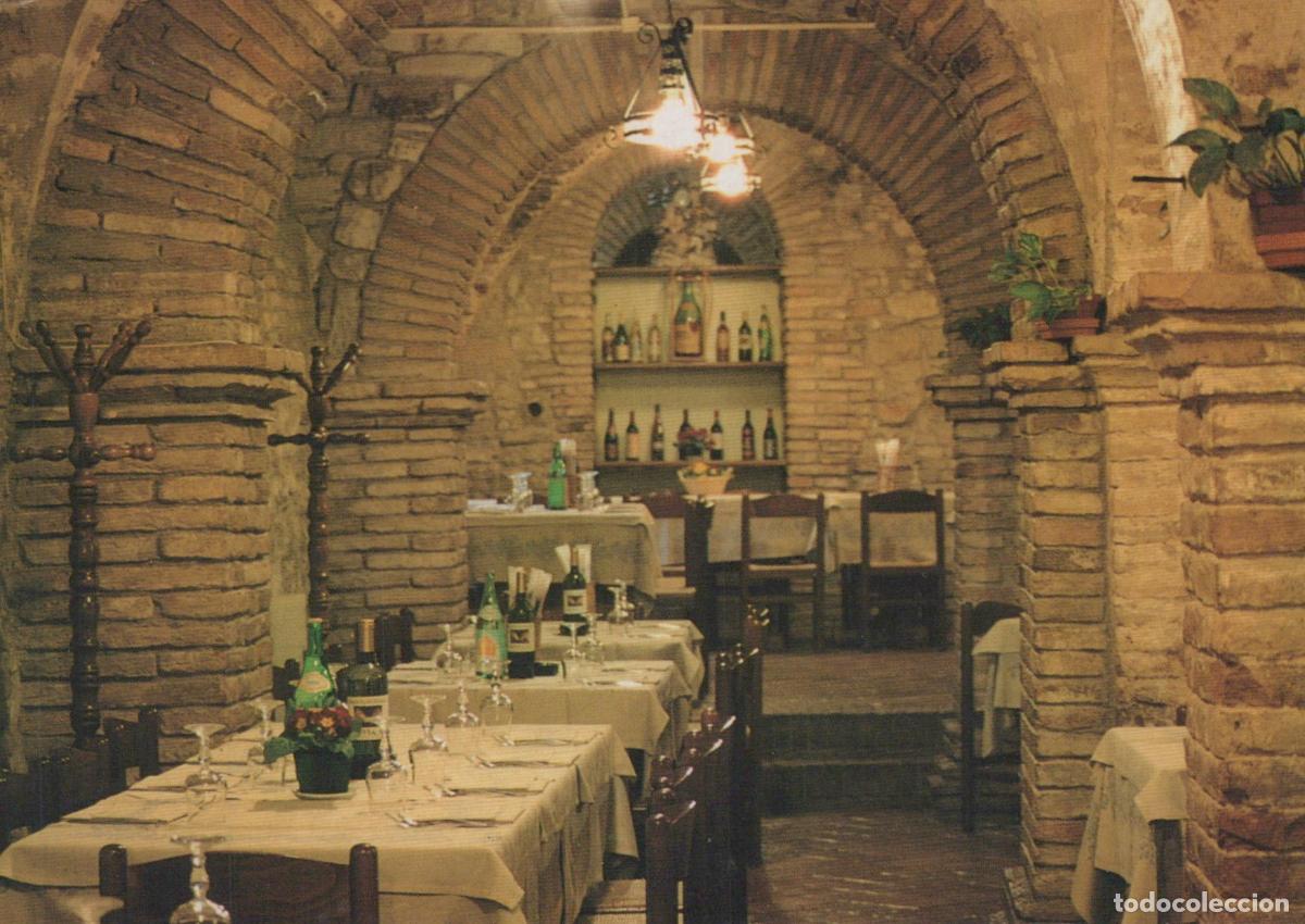 Cartoline: Italy San Vito Sul Cesano Interior of la Luna Nel Pozzo Unposted *YAS041