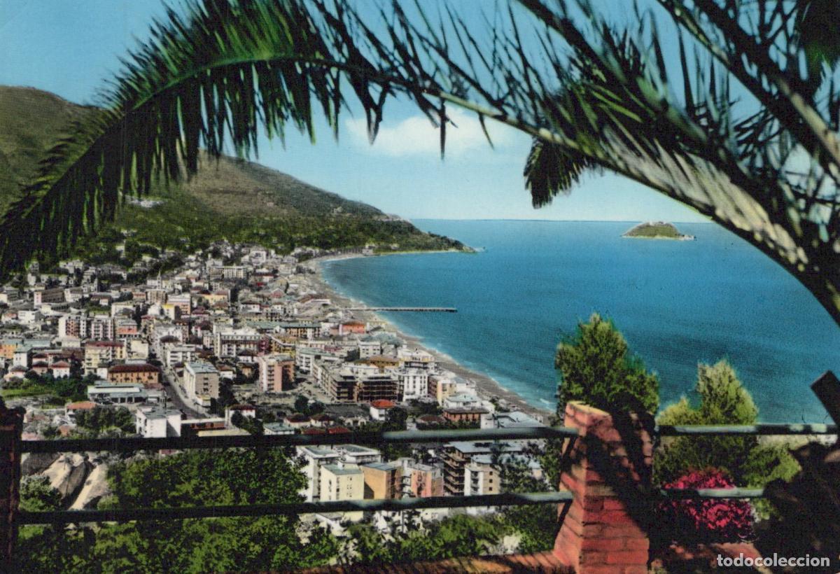 Postales: Italy Alassio Panoramic View of Coastal Town Beach and Sea *YAS100