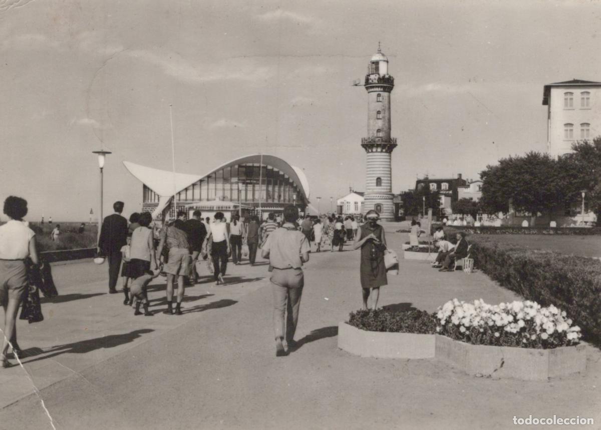 Postcards: Germany Rostock-Warnem?nde Teepott Restaurant and Lighthouse *YAS321