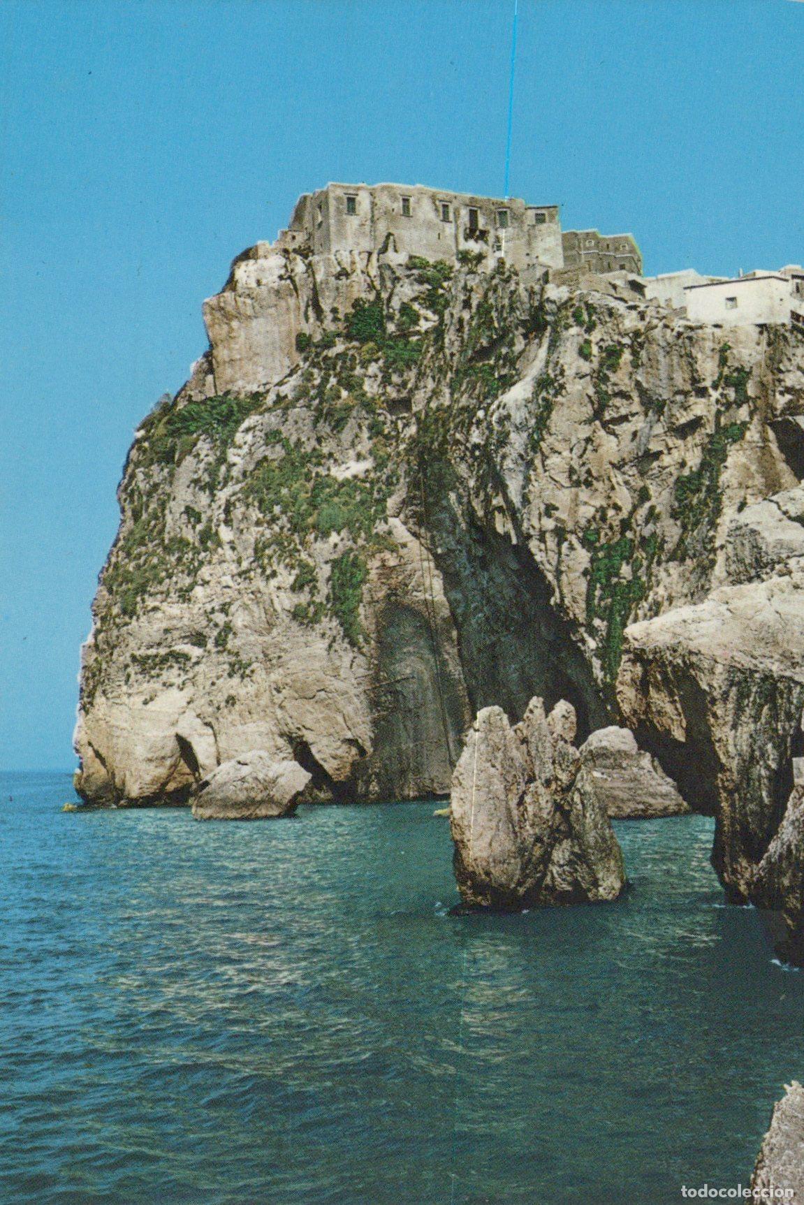 Postkarten: Italy Peschici La Rune DI Gargano Picturesque Coastal View Unposted *YAR191