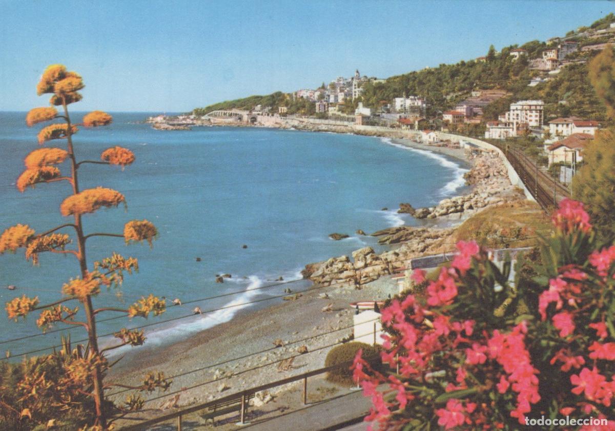 Postcards: Italy Bordighera Riviera Dei Fiori Coastal Landscape With Beach Unposted *YAR281