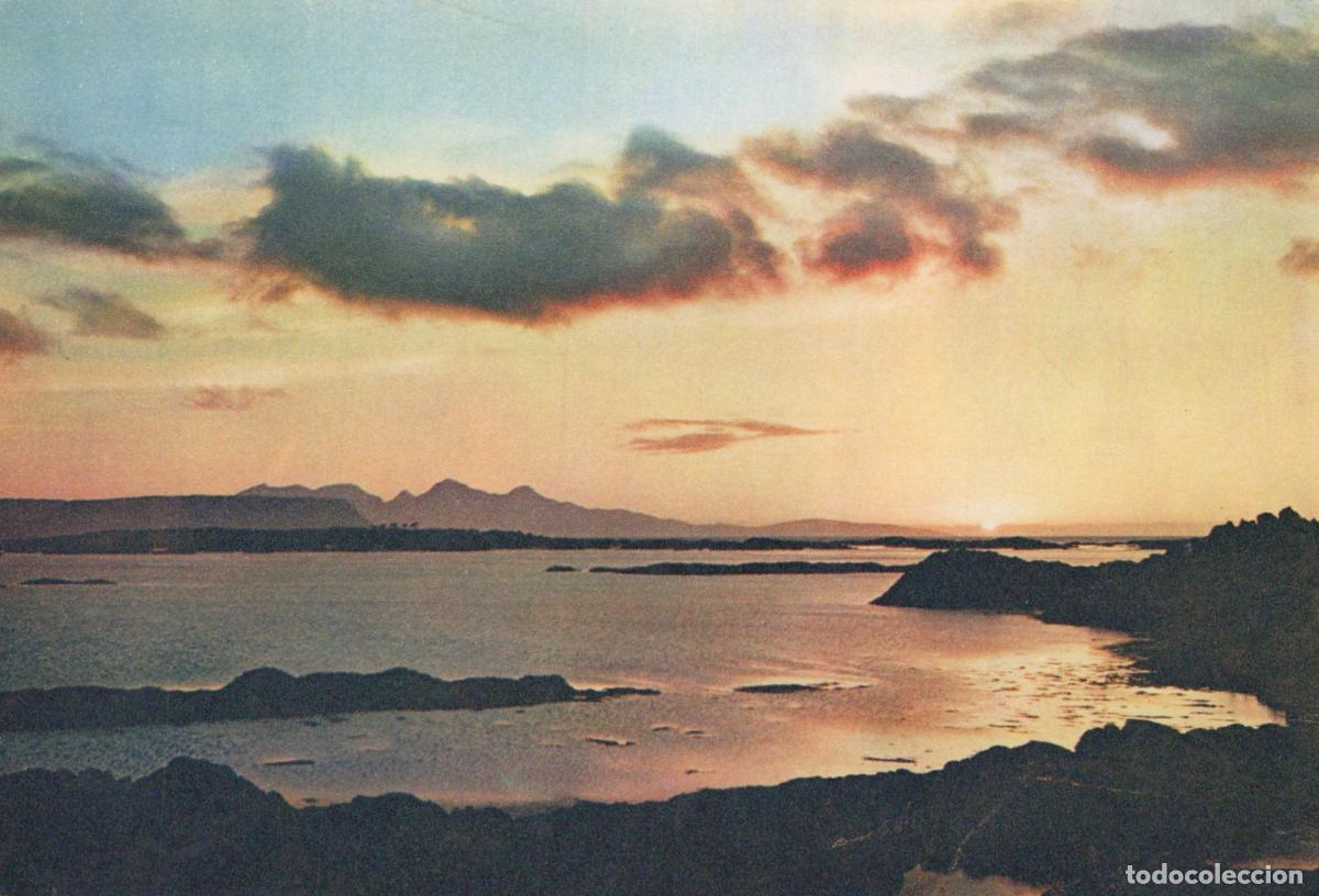 Postcards: United Kingdom Arisaig Scotland Sunset Over Rhum and Eigg Unposted *YAR284