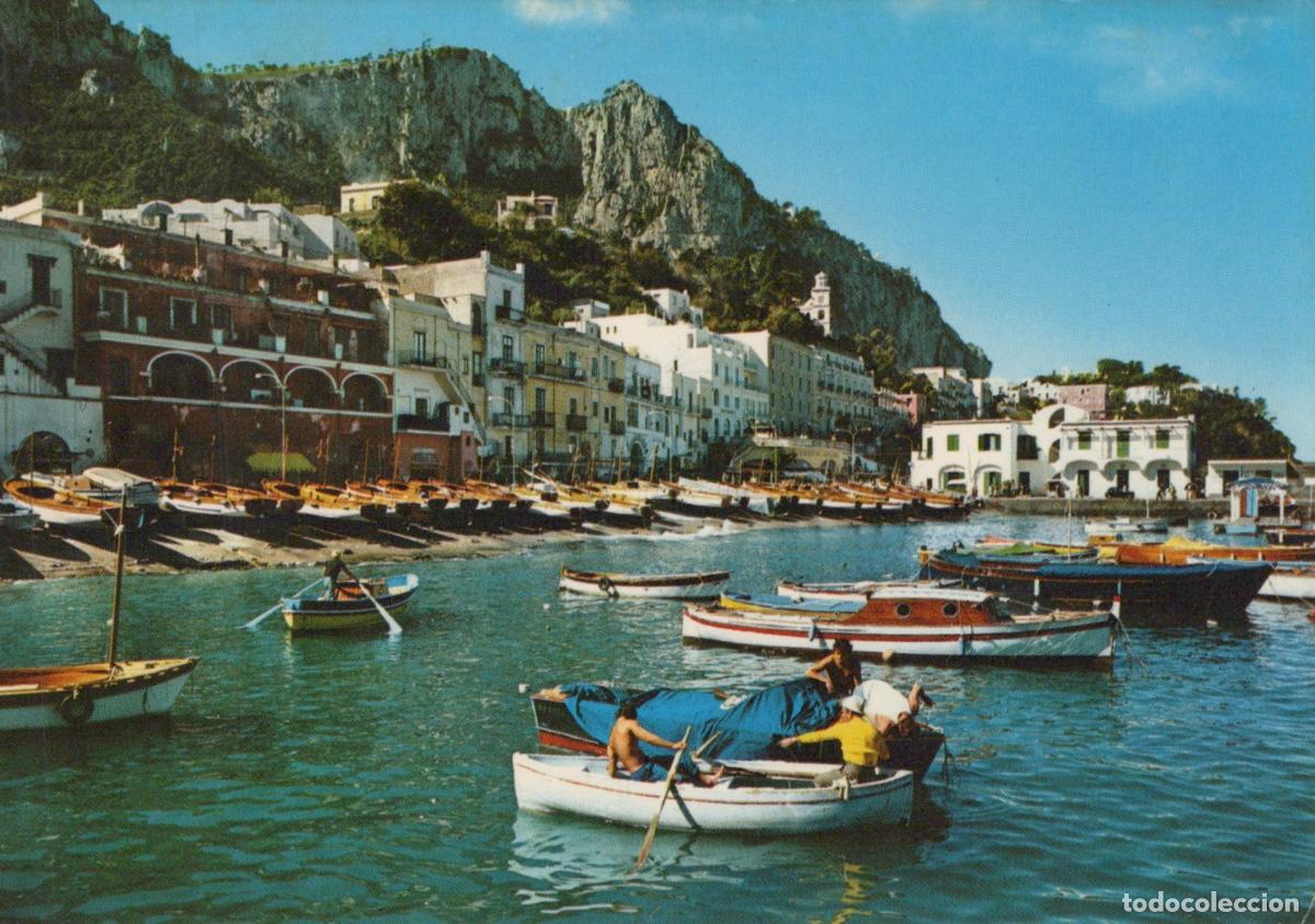 Cartes Postales: Italy Capri Marina Grande Bay With Boats and Coastal Town *YAR499