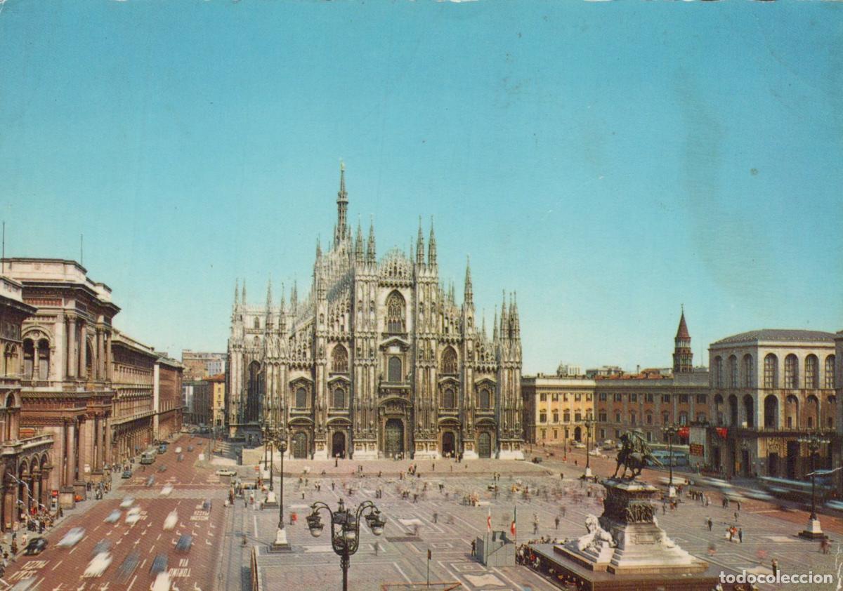 Postkarten: Italy Milan Cathedral Square Duomo DI Milano Vittorio Emanuele Unposted *YAR555