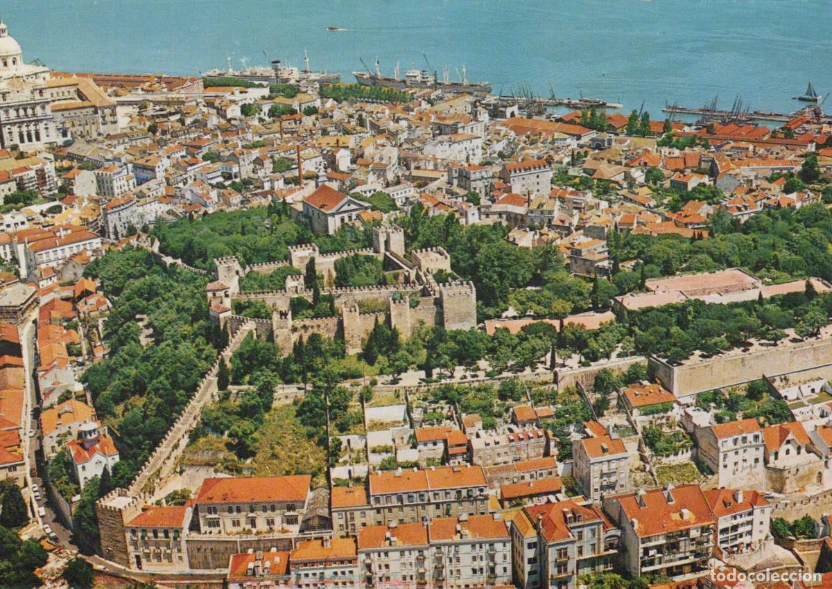 Postales: Portugal Lisbon Aerial View Saint George Castle and Old City Unposted *YAR564