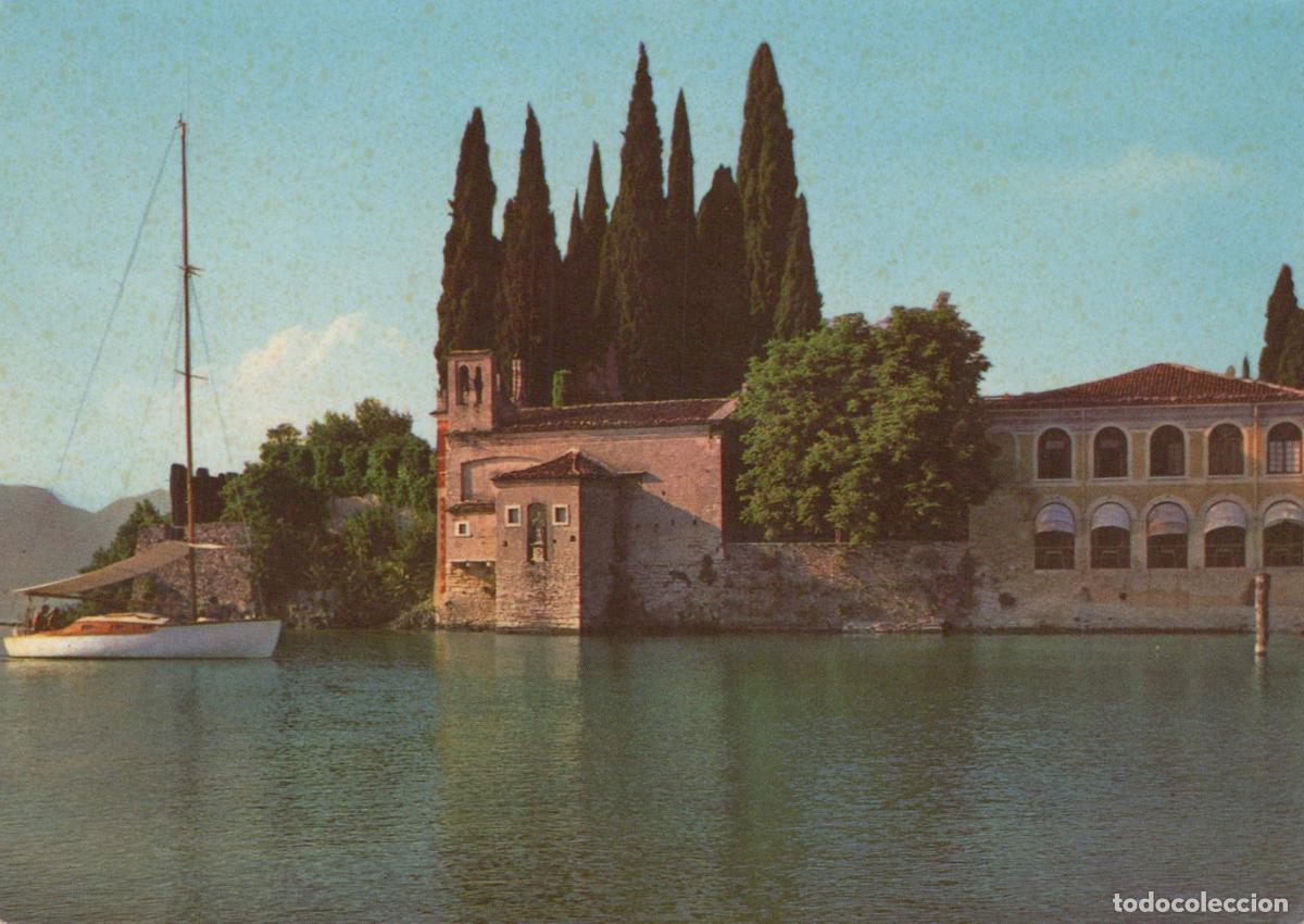 Postales: Italy Garda Lago DI S Vigilio Lake View With Sailboat and Historic *YAR580