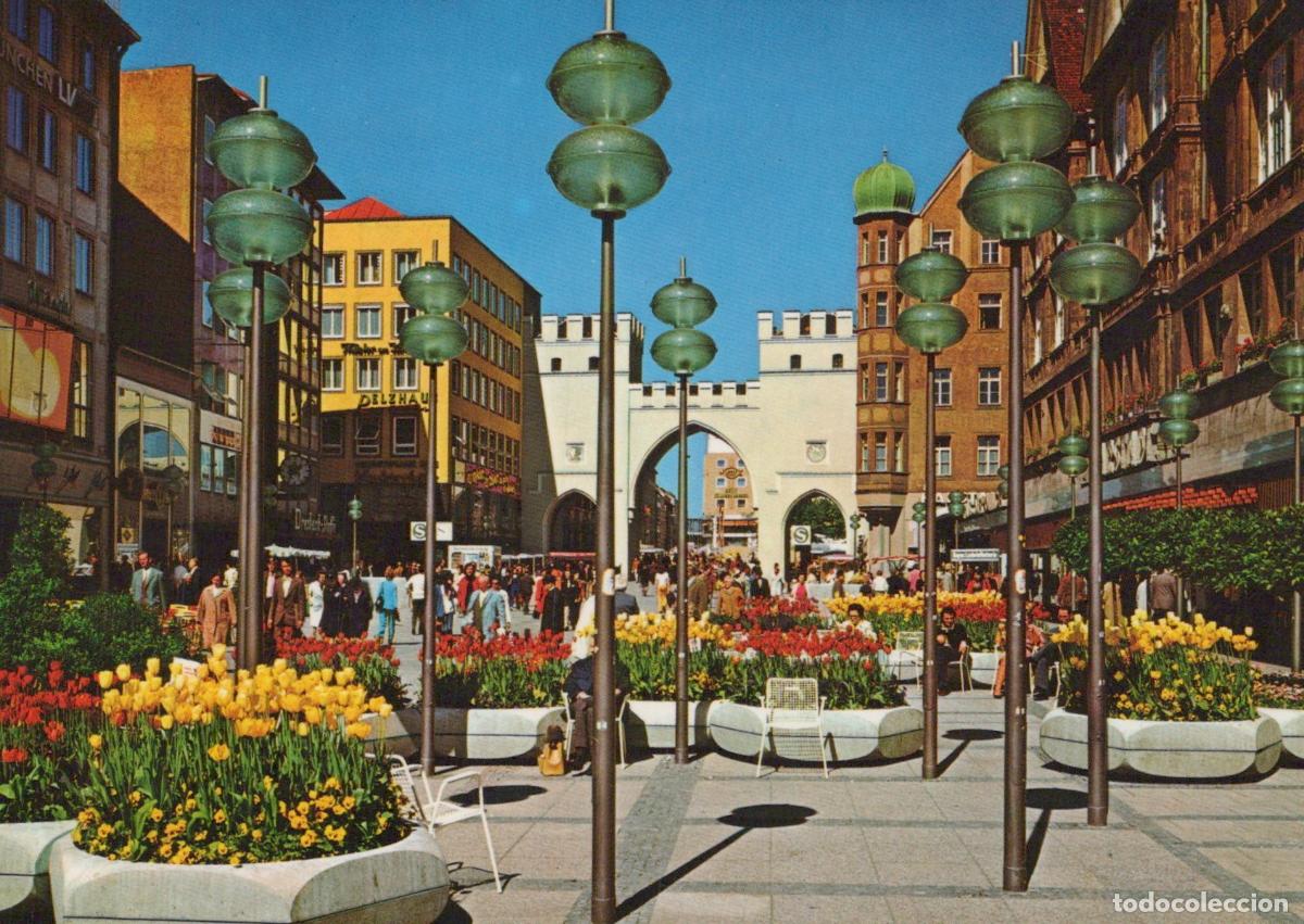 Postales: Germany Munich Karlstor Gate Pedestrian Zone With Tulips and Unposted *YAR605