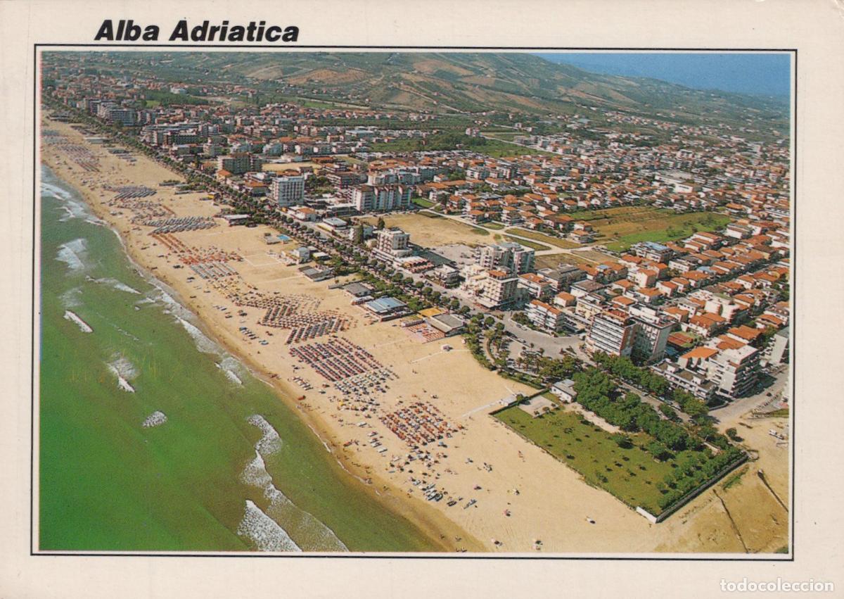 Postkarten: Italy Alba Adriatica Aerial View Beachfront Hotels and Umbrellas *YAR700