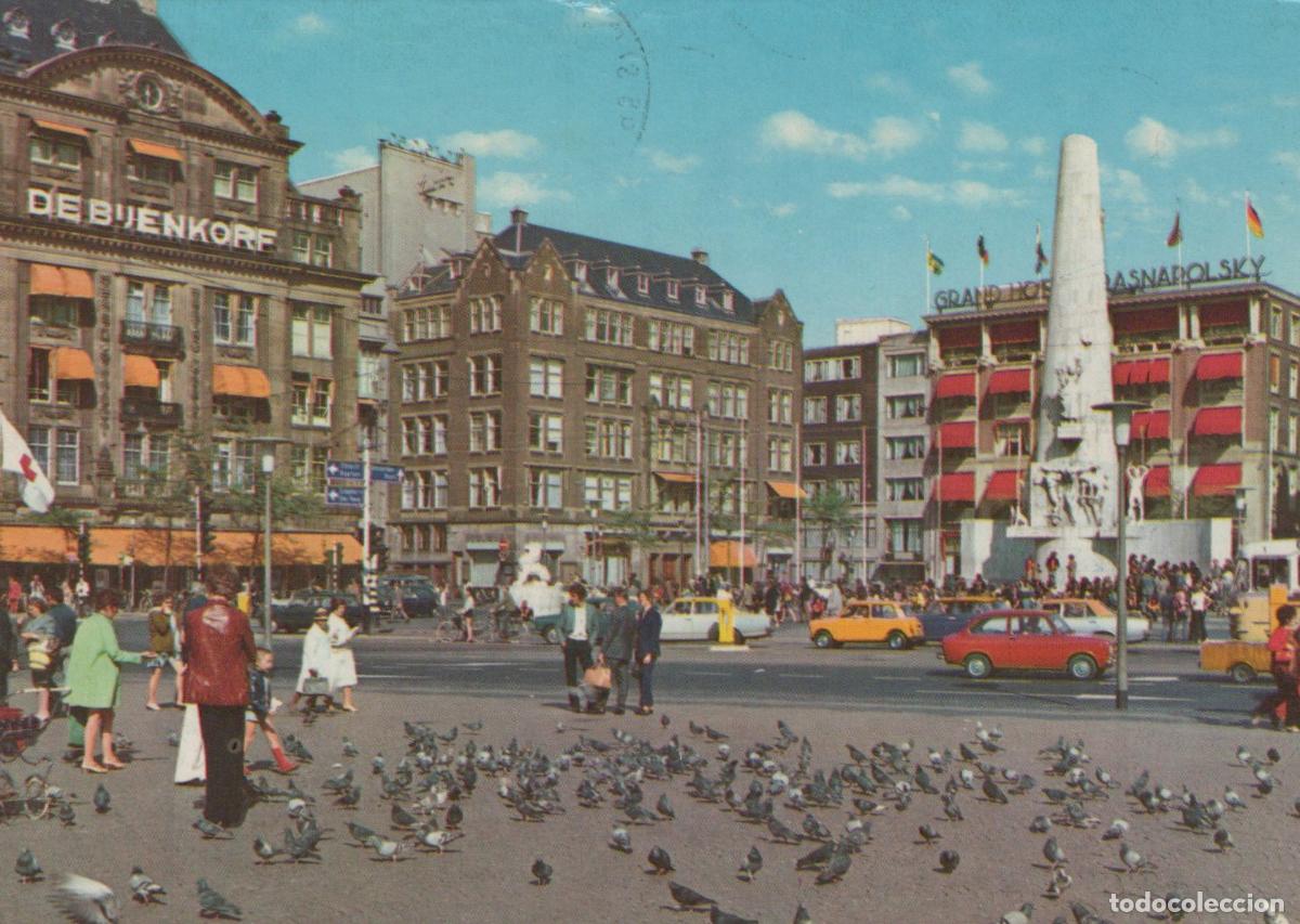 Postales: Netherlands Amsterdam Dam Square With National Monument and de Bijenkorf *YAR763