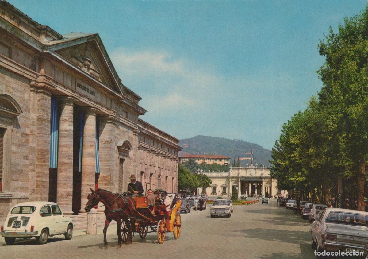 Postcards: Italy Montecatini Terme Horse Drawn Carriage and Thermal Baths Building *YAR871