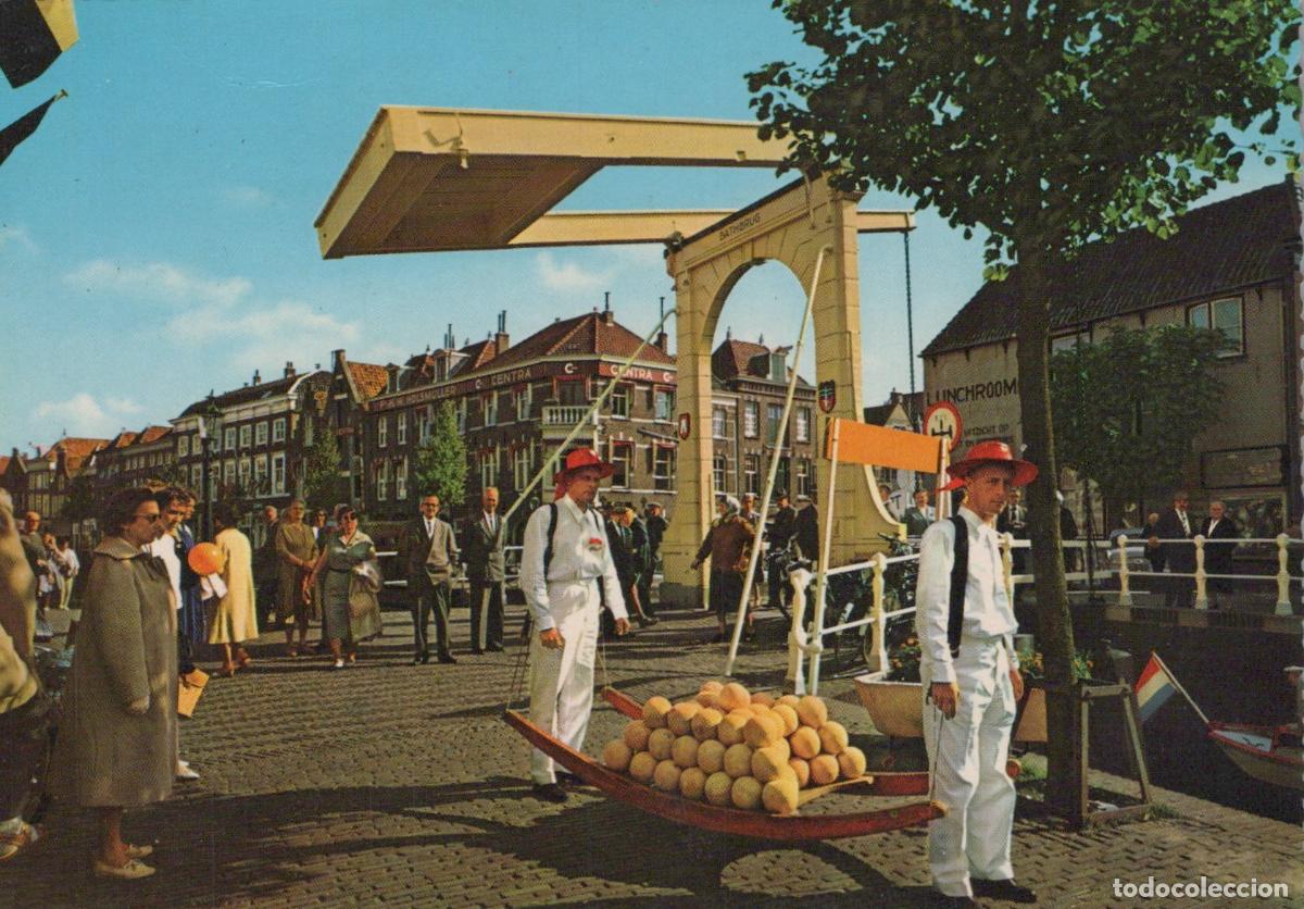 Postcards: Netherlands Alkmaar Kaasmarkt Cheese Market With Traditional Unposted *YAS938