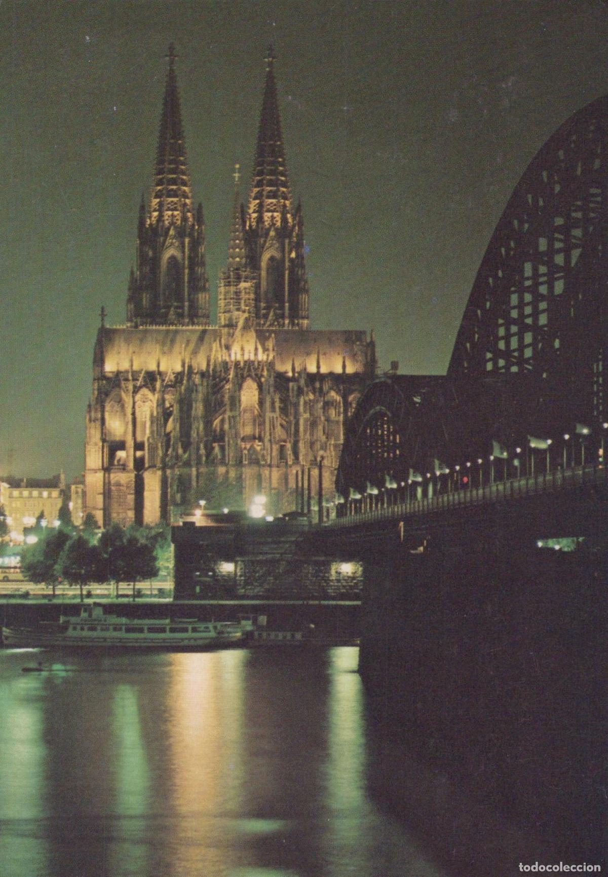 Postais: Germany Cologne Cathedral and Hohenzollern Bridge At Night Unposted *YAT265