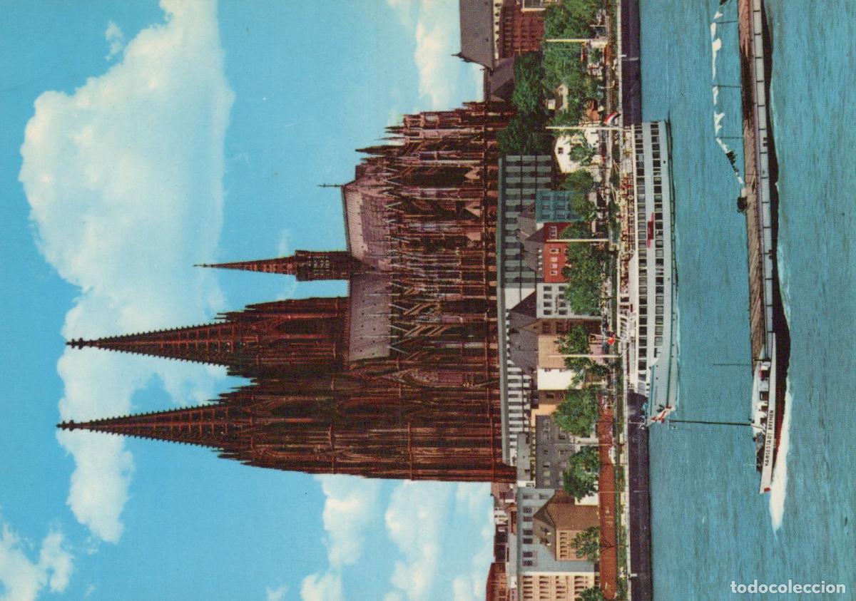 Postales: Germany Cologne Cathedral and Rhine River With Boats Unposted *YAT398