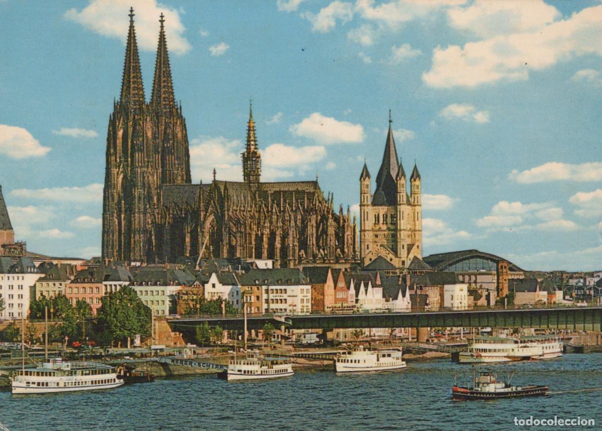 Postkarten: Germany Cologne Cathedral and Great St Martin Church On the Rhine River *YAT831