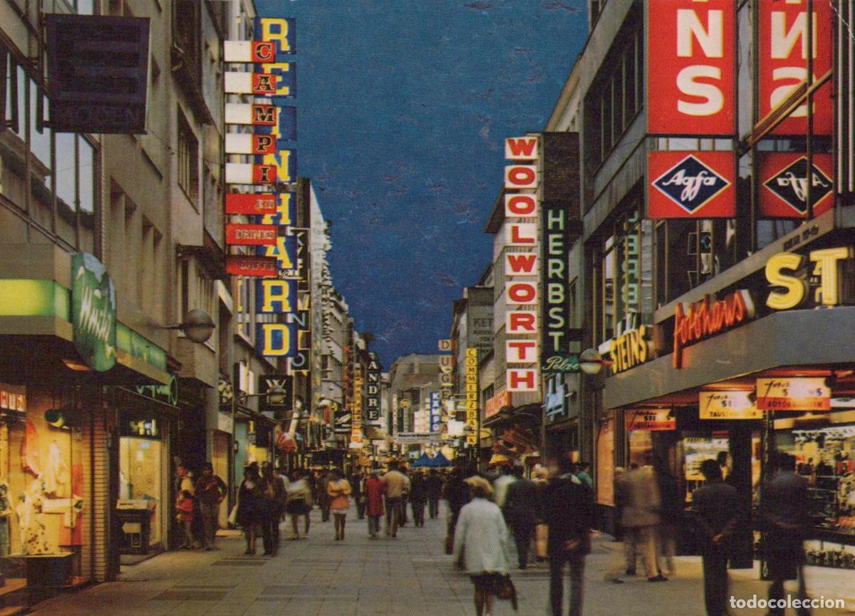 Postais: Germany Cologne Cityscape With Woolworth and Agfa Signs Busy Shopping *YAT769