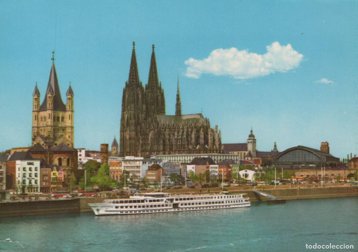Postales: Germany Cologne Cathedral and Great St Martin Church With Rhine River *YAT472