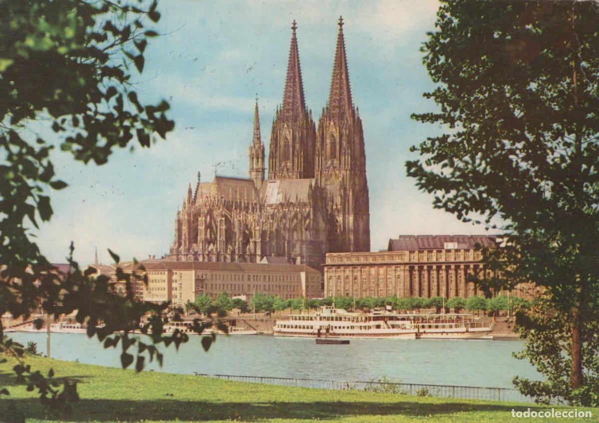 Postcards: Germany Cologne Cathedral and Rhine River With Boats *YAT770