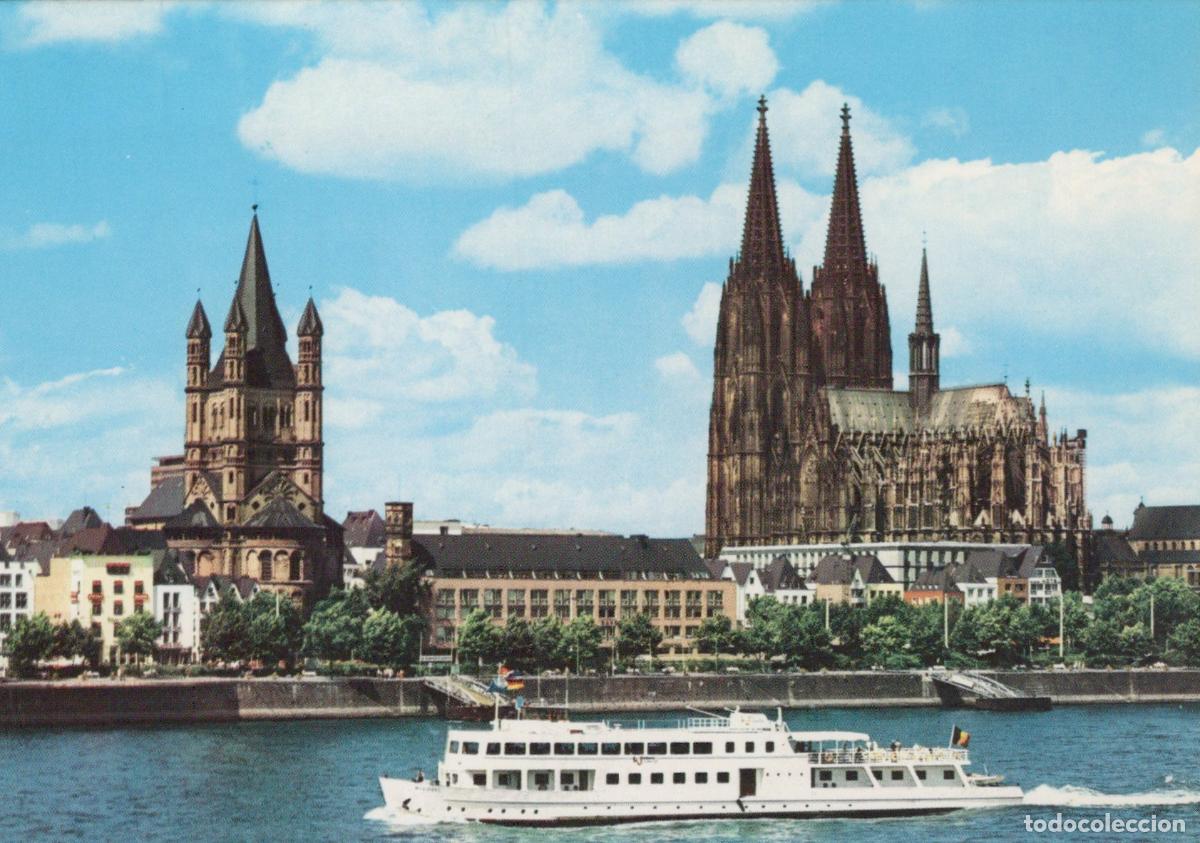 Cartes Postales: Germany Cologne Rhine River With Cathedral and Great St Martin Church *YAT790