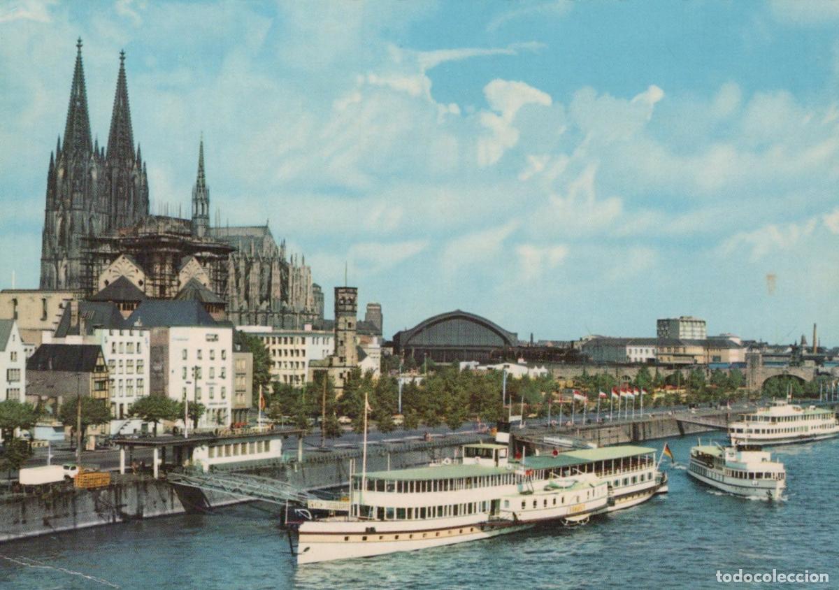 Postcards: Germany Cologne Cathedral Rhine River With Passenger Ships Unposted *YAT900
