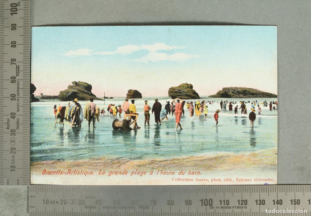 Postales: POSTAL. Biarritz - La grande plage &agrave; l'heure du bain