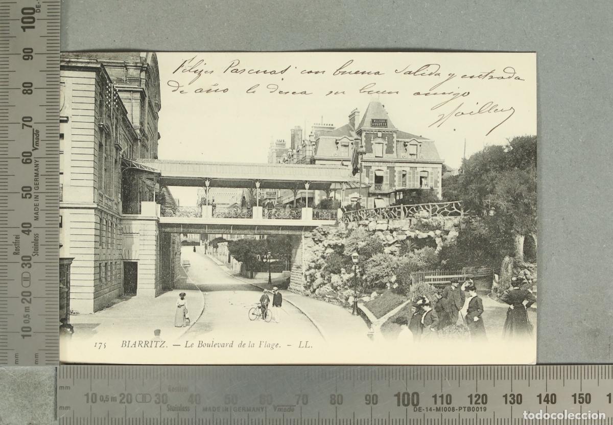 Cartes Postales: POSTAL. Biarritz - Le Boulevard de la Plage