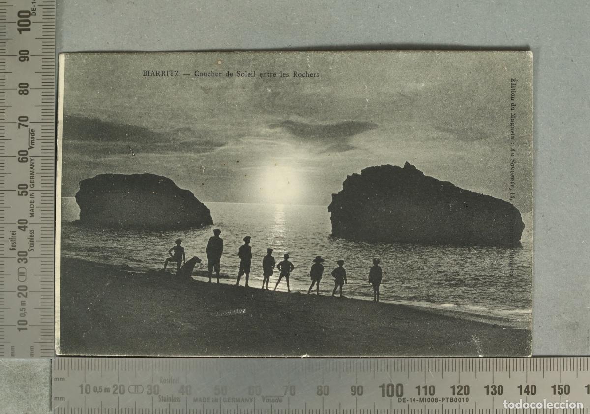 Postkarten: POSTAL. Biarritz - Coucher de soleil entre les Rochers - &Eacute;dition du Magasin du Souvenir