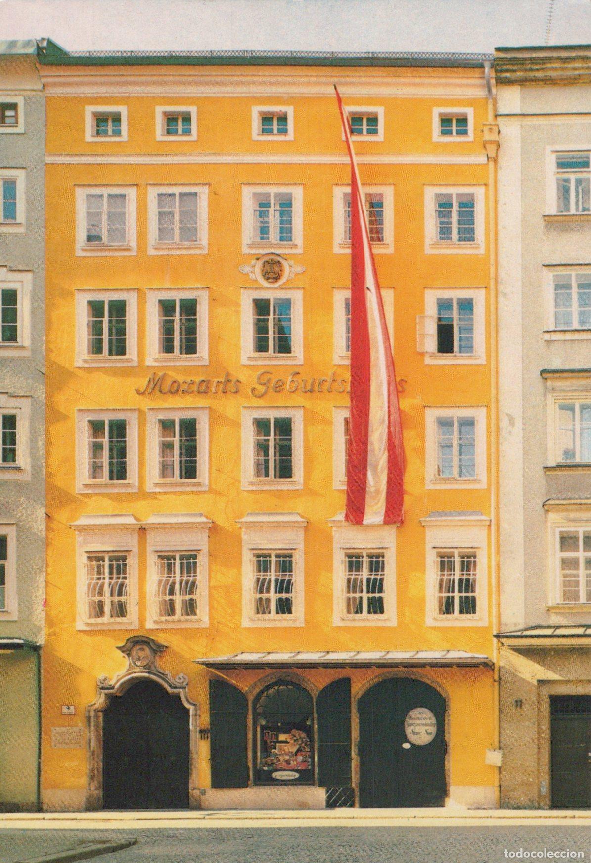Postales: Austria Salzburg Mozart S Birthplace Yellow Building With Austrian Flag *YAV228