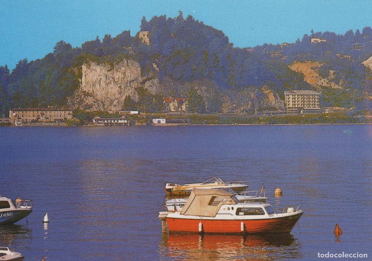 Cartoline: Italy Arona Lago Maggiore Boats On Lake With Mountainous Unposted *YAV785